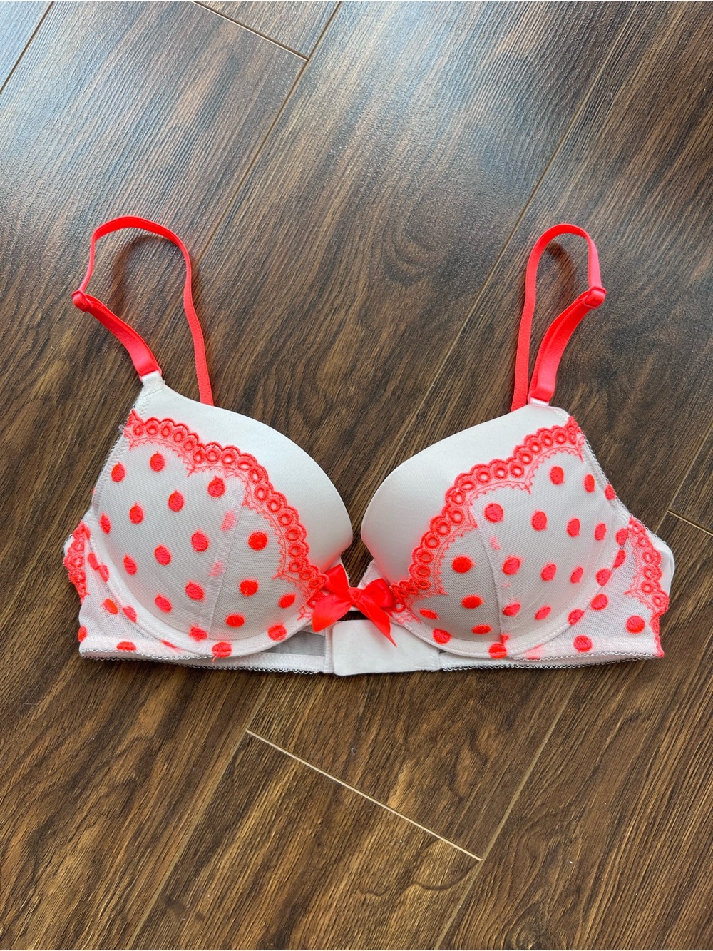 Victoria’s Secret Very Sexy Push-Up Bra, 34B